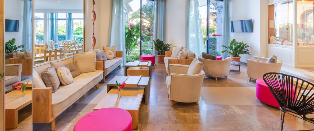 Albatros Hotel: Your Dream Corfiot Romantic Getaway Awaits 1 slide 2018 2