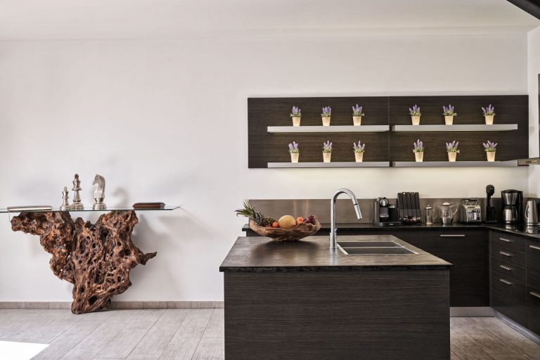 The Editor's Villa: Your Authentic Corfiot Sanctuary for Romance & Renewal 2 spiritual living corfu editors villa kitchen photo3 768x512 1