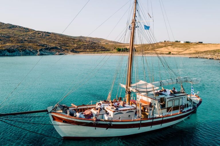 Corfu: Blue Lagoon and Cave Cruise with Drinks and Lunch