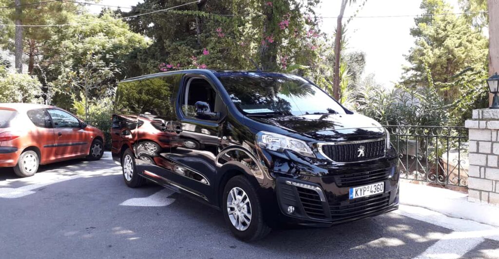 Corfu: Sightseeing tour in Corfu, small group