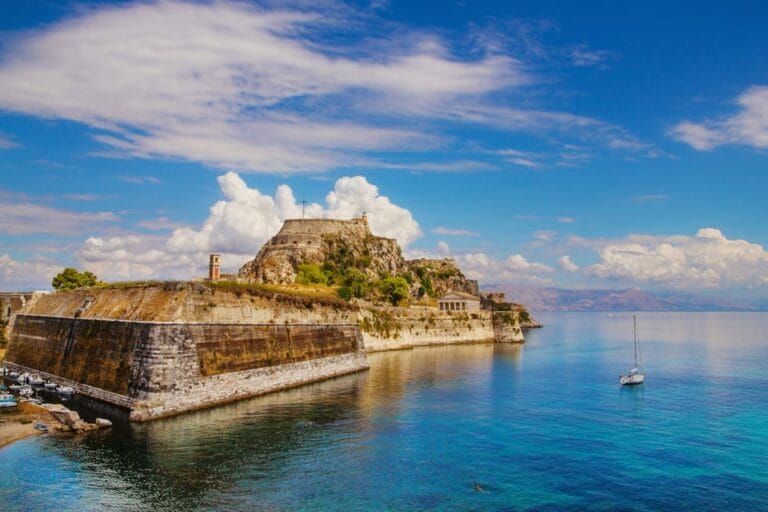 Saranda: Corfu Town and Palaiokastritsa Day Trip with Cruise