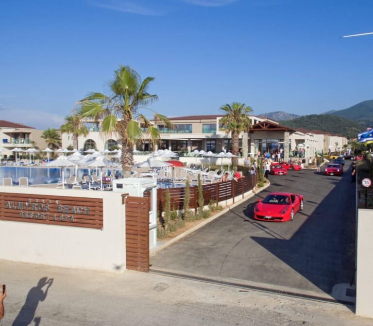 Almyros Beach Resort & SPA