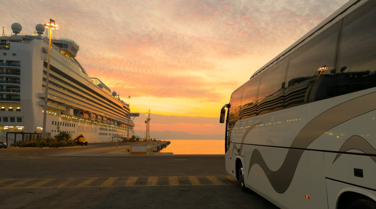 Travel Ariston in Kavos: Transfers and Private Tours