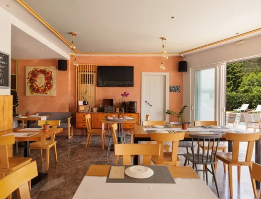 Dominoes Corfu